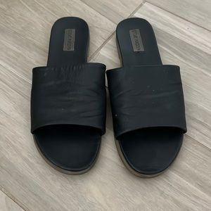 black steve madden slip on sandals